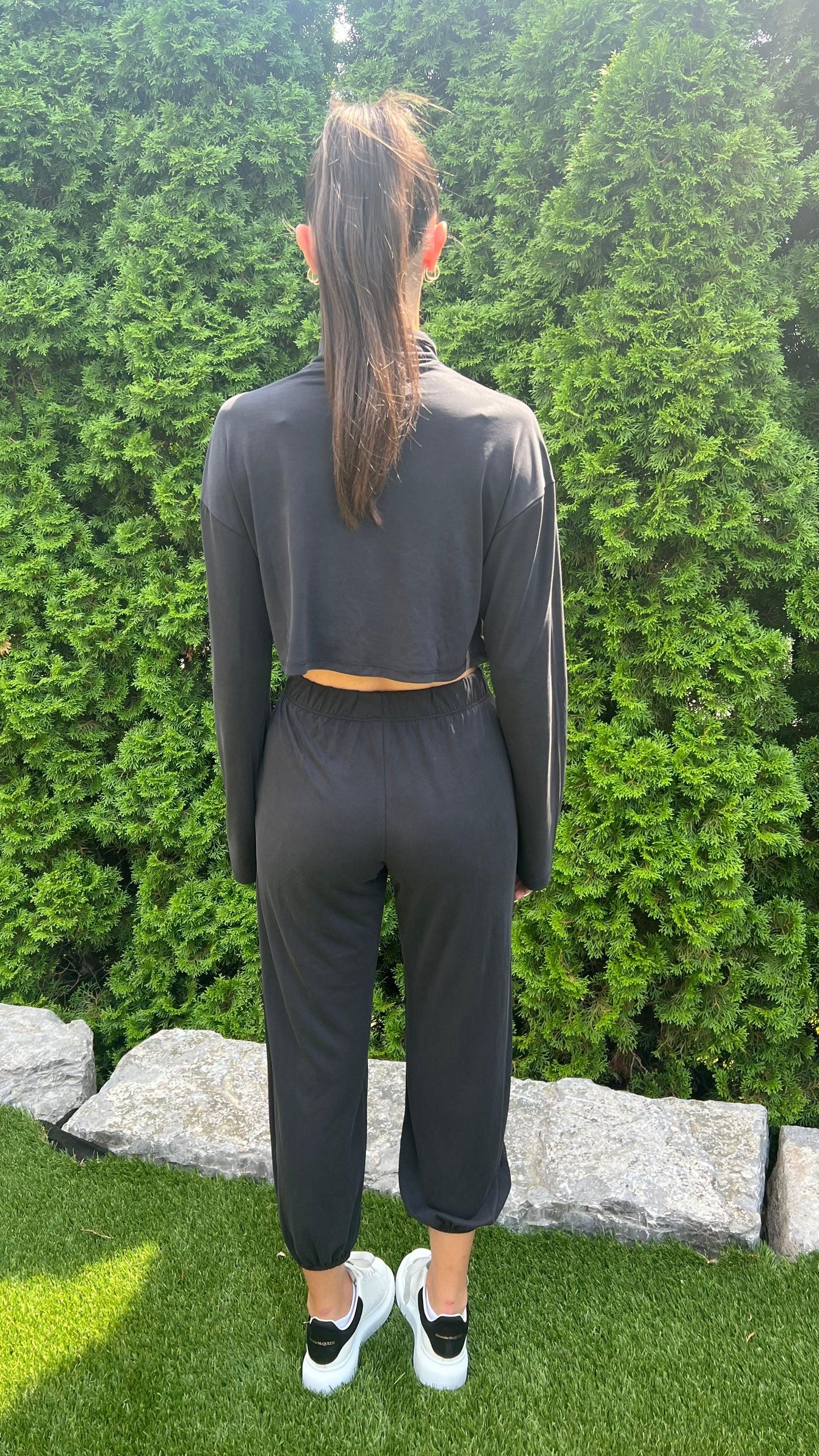 RD Style Trina Cropped Turtleneck Top | Charcoal