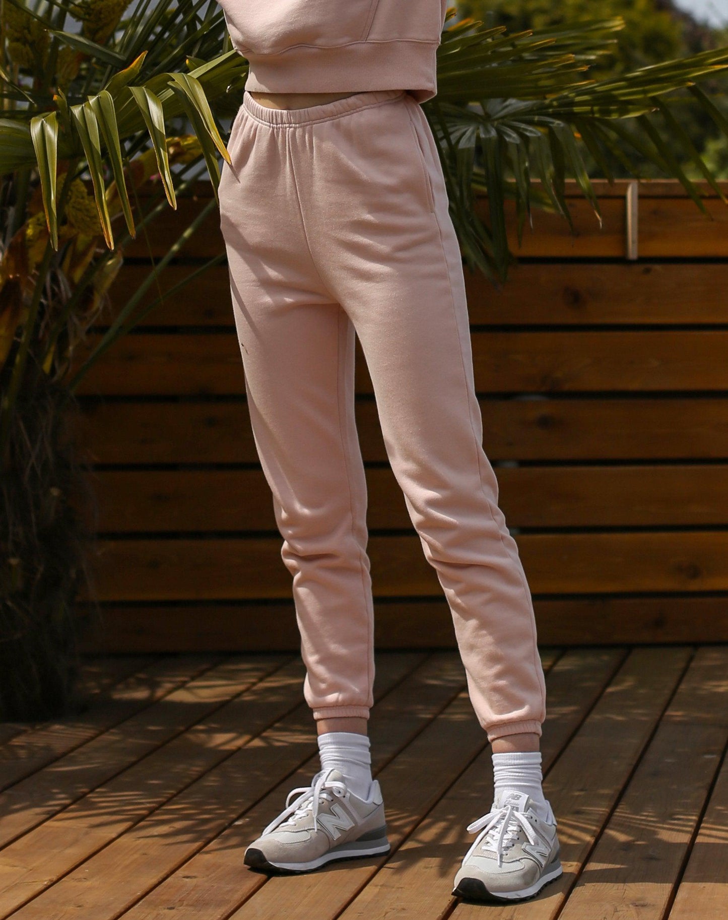 The Brunette The Label "BEST FRIEND" Jogger l Peach Cream