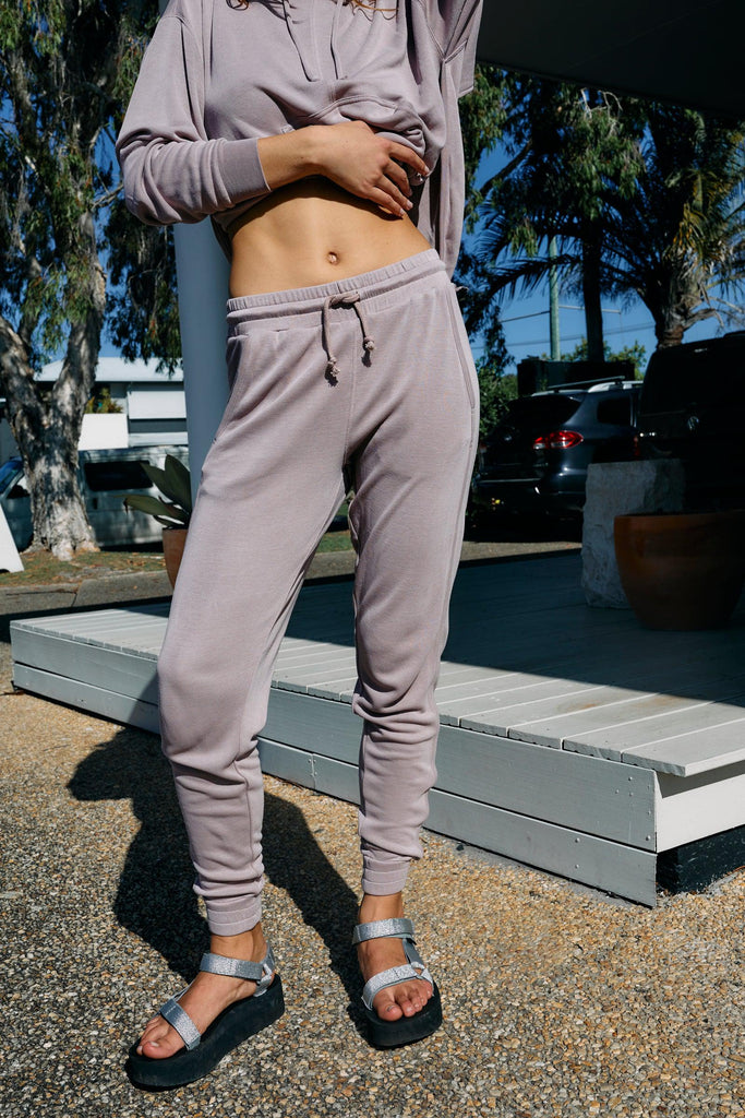 Free People Back Into Jogger in Mauve