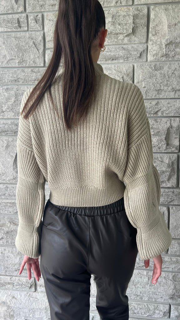 RD Style Krystle Ruched Sleeve Mock Cropped Pullover | Cuban Sand