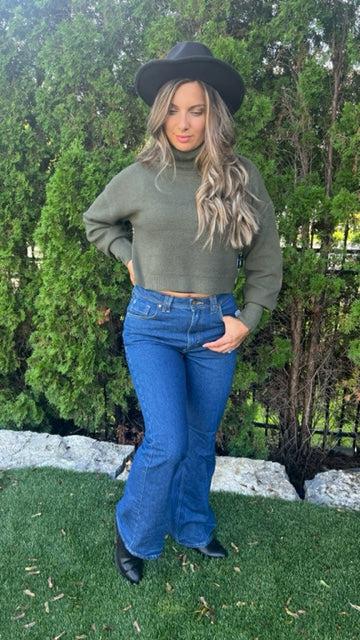 RD Style Noelle Ottoman Cropped Turtleneck